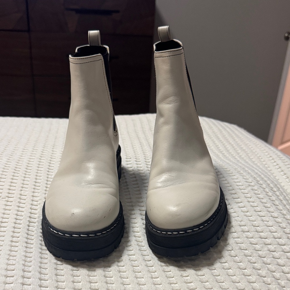 Marc Fisher White Leather Chelsea Platform Boots with Black Sole